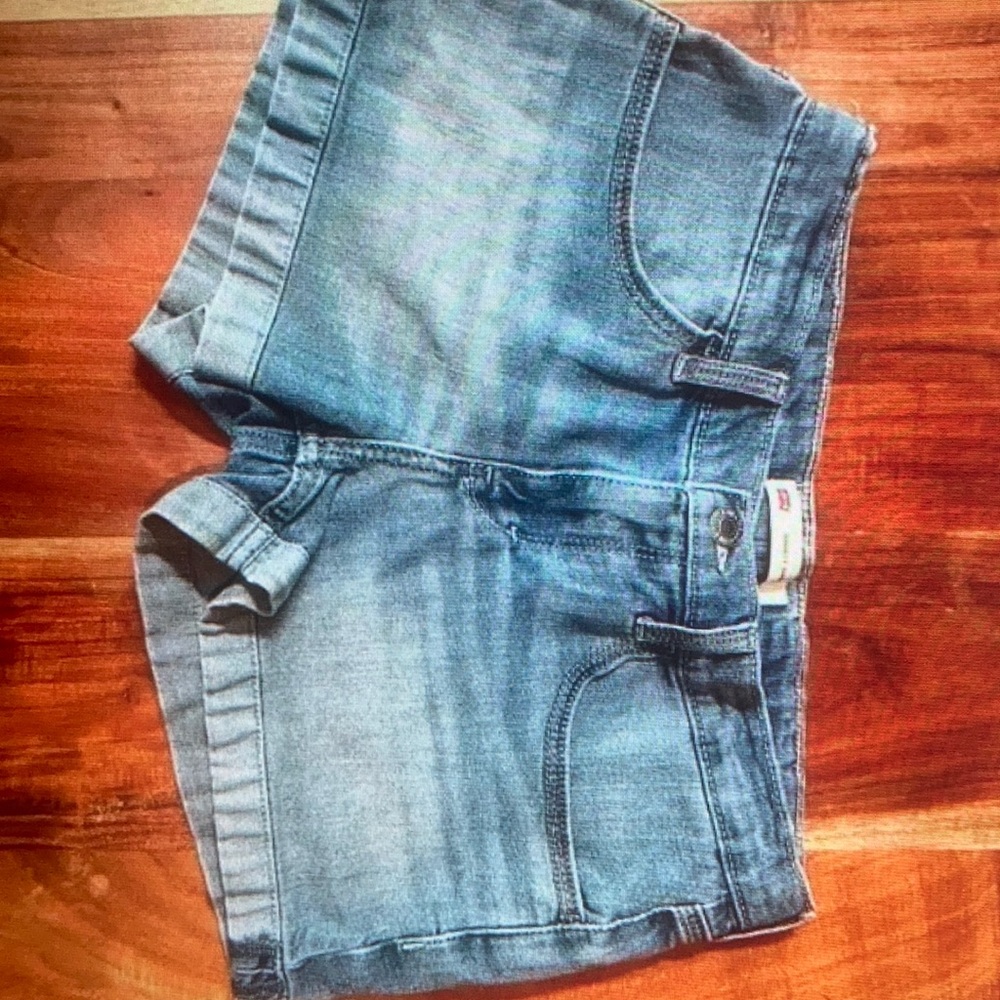 Levi’s Girls size 16 Regular Folded inseam